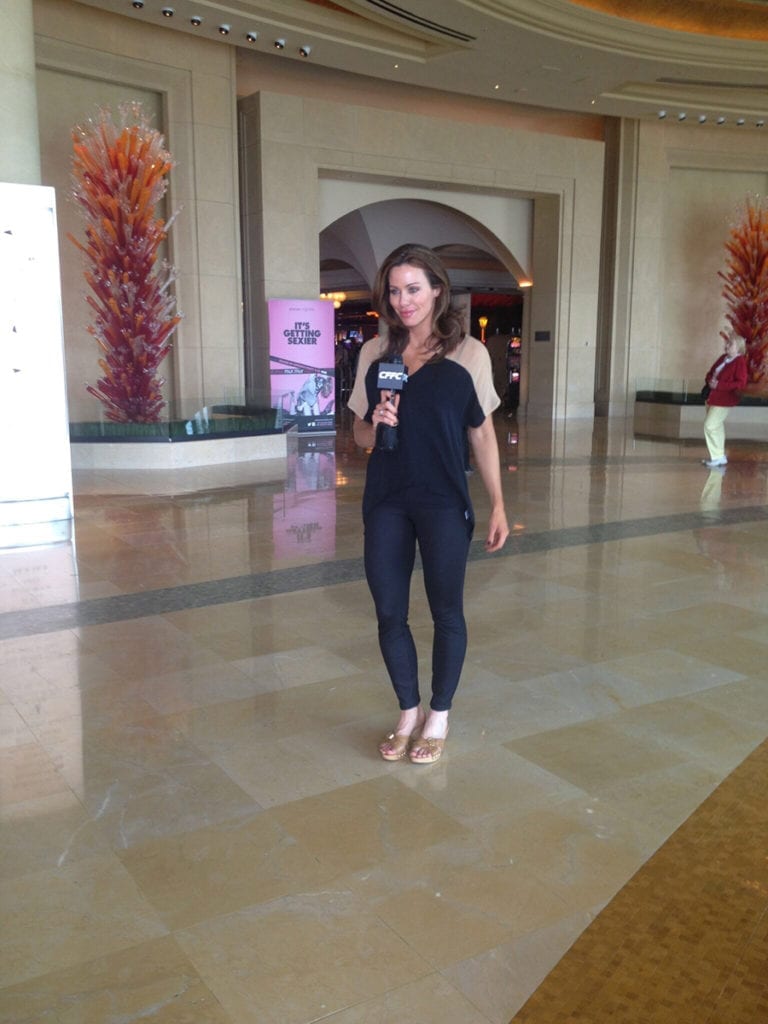 Susie Celek on the Evolv Tan difference_Opening up for Comcast Sports net at the Borgata in Atlantic City NJ. Luxe gold everywhere, and people can't stop complimenting my skin #goldengirl